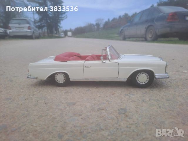 Mercedes Benz 1966г. 280 SE cabrio 1:18 Ретро умален мащабен модел, снимка 8 - Колекции - 45080379