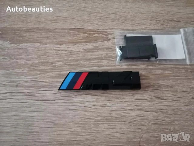 Предна решетка черна емблема BMW M4