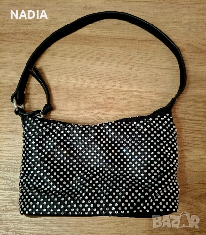 Чантичка с кристали