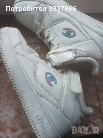 Дамски кецове в добро състояние , снимка 2 - Маратонки - 53388951