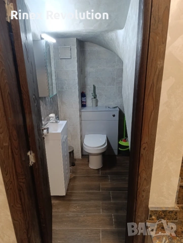 Двуетажна къща под наем в село Марково, снимка 4 - Къщи - 54071614