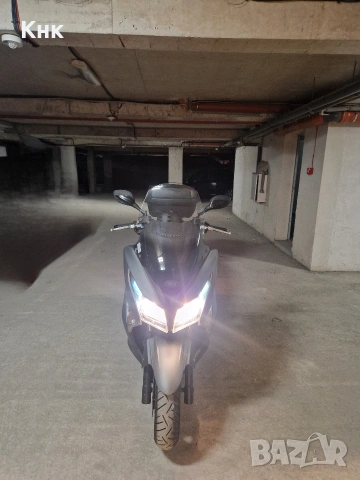 Скутер Kymco 300i, снимка 3 - Мотоциклети и мототехника - 53366835