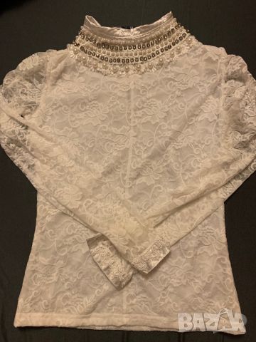 Дантелена блуза, снимка 1 - Блузи с дълъг ръкав и пуловери - 46463456