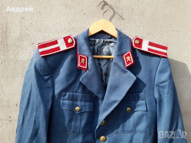 Стара полицейска,милиционерска куртка,сако #3, снимка 2 - Антикварни и старинни предмети - 45281683