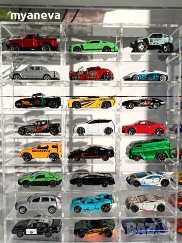 Колекция от 50 бр . умалени модели автомобили Matchbox , Hot Wheels , Maisto и други , снимка 2 - Коли, камиони, мотори, писти - 51894693