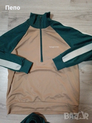 Спортен екип , снимка 3 - Спортни екипи - 53667951