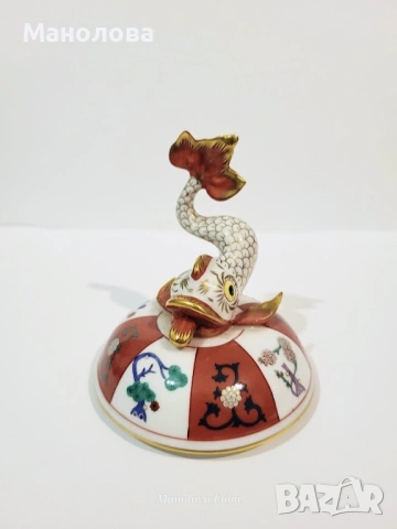 Буркан за бонбони или захарница от фин порцелан Herend  “Red Dynasty” с капак Koi fish., снимка 10 - Колекции - 53195981