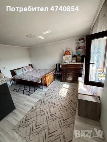 Двуетажна тухлена къща с таванска стая, двор и гараж в гр. Омуртаг, снимка 7 - Къщи - 53512135