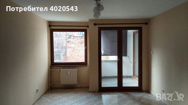 Дава под Наем 2-СТАЕН необзаведен апартамент в центъра на София