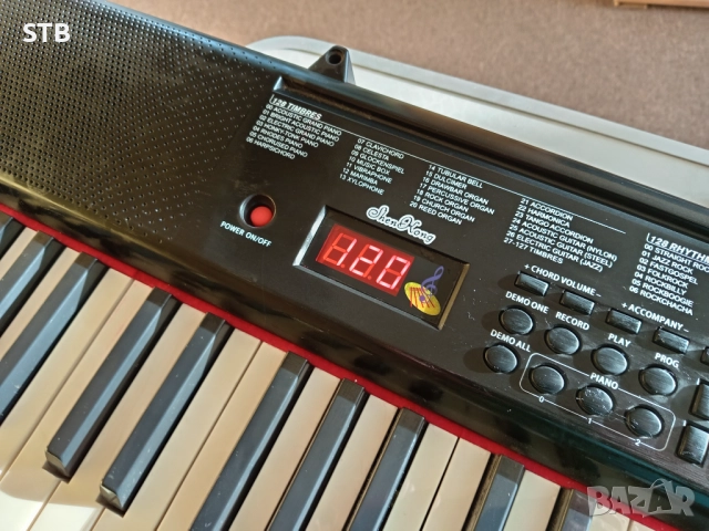 Детски синтезатор, снимка 2 - Синтезатори - 52351797