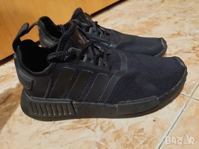 Маратонки Adidas boost, снимка 2 - Маратонки - 48939575