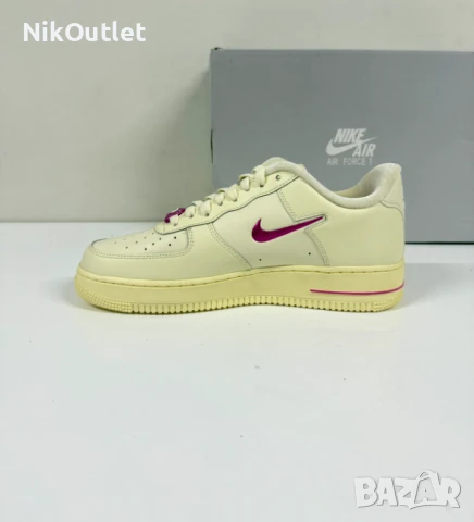 Nike W Air Force 1 07 Se, снимка 2 - Кецове - 50805993