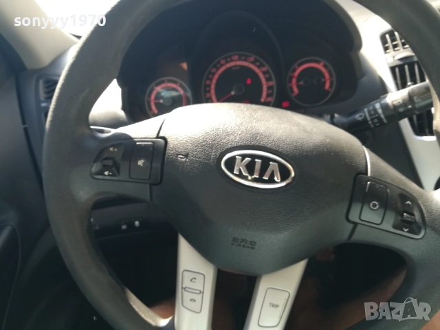 РЕГИСТРИРАНА KIA DIESEL 1.6 CRDI 6-SPEED 1609251454, снимка 9 - Автомобили и джипове - 51733249