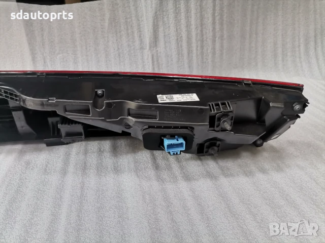 4M8945095AB Нов Carbon Централен Стоп Audi Q8 SQ8 RSQ8, снимка 11 - Части - 50778932