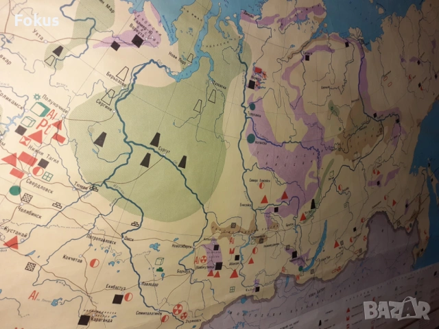 Стара платнена карта Полезни изкопаеми на СССР, снимка 5 - Антикварни и старинни предмети - 53448863