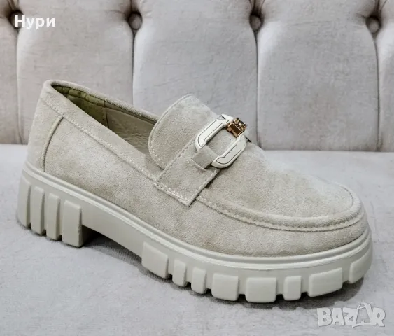 Бежови мокасини, велур