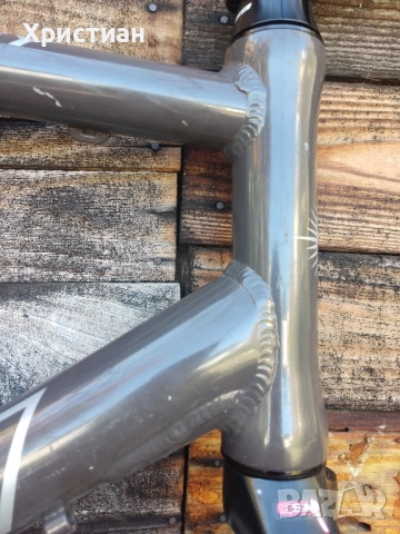 Алуминиева рамка 28" - 61см, снимка 11 - Части за велосипеди - 52155147