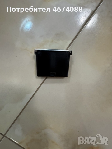 Пепелник на задна дясна врата на Ауди Audi A8 D4 4H само за 100лв. 4h0857406 0423.311, снимка 8 - Части - 52743414