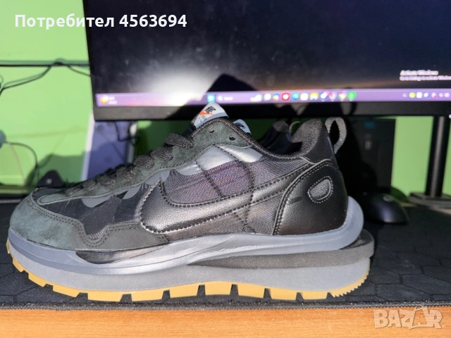 Маратонки Nike x Sacai VaporWaffle Black Gum, снимка 4 - Маратонки - 53727687