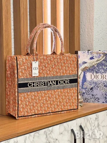 дамски чанти christian dior , снимка 2 - Чанти - 46940337