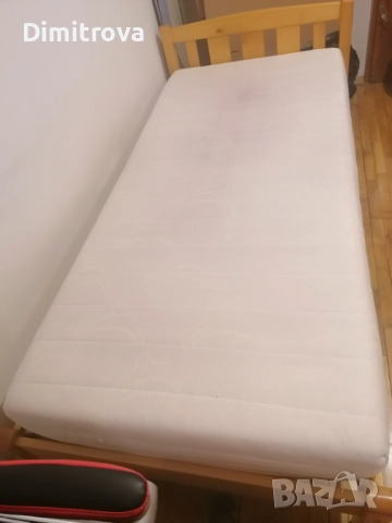 Употребявано единично дървено легло 90 x 200 см + двулицев матрак Тед + подматрачна рамка, снимка 3 - Спални и легла - 52412853