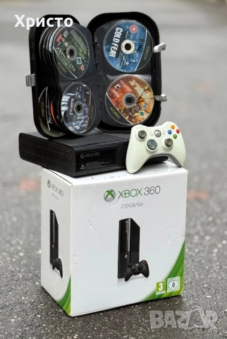 Конзола Microsoft Xbox 360, 250GB + подаръчен сет игри , снимка 2 - Xbox конзоли - 52595128