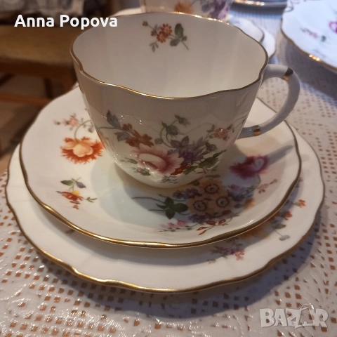 Английски сервиз за чай Royal Crown Derby, снимка 3 - Антикварни и старинни предмети - 53820839