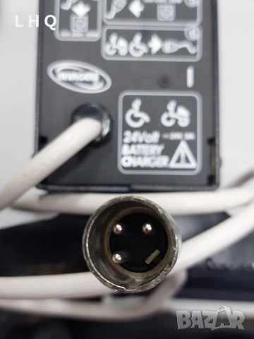 Зарядно устройство за инвалидна количка Invacare 24V 8A, снимка 2 - Инвалидни колички - 53203495