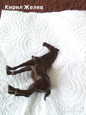 Малка бронзова фигурка на кон 🐎 54252, снимка 4 - Колекции - 53752634
