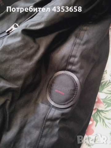 Ново Л р-р зимно яке, снимка 4 - Якета - 51989772