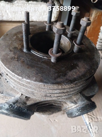 различни части останали от двигател иже възход татран., снимка 4 - Резервни части за телефони - 54068988