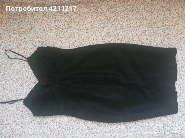 Малка черна рокля Zara