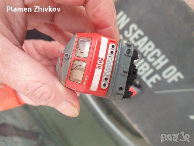 Два дизелови локомотива на Дойче бан . Единият е перфектен Другият няма буфери, снимка 8 - Антикварни и старинни предмети - 53005605
