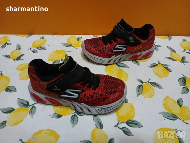 Skechers Lights N 30 - 15 лв, снимка 2 - Детски маратонки - 51637346