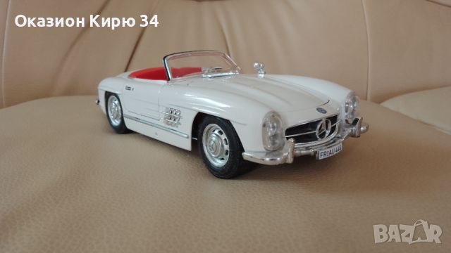 Mercedes-Benz SL300 Cabriolet Burago, снимка 10 - Колекции - 45429103