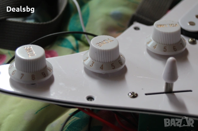 HSH нов оборудван пикгард страт, снимка 4 - Китари - 53441383