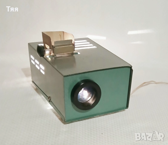 Прожекционен апарат с пет филмчета , снимка 4 - Други ценни предмети - 52776015