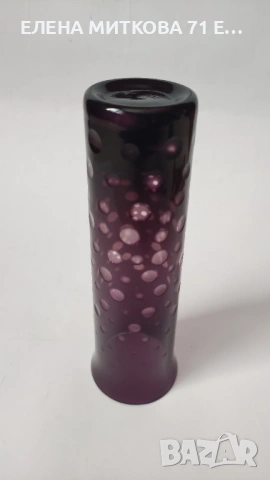 Ваза от цветен кристал в преливащо лилаво, снимка 3 - Вази - 53558524