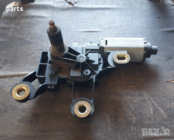 Моторче Задна Чистачка Форд Фиеста 5
- 404736B - 2S61A17K441AB
- D25LA, снимка 5 - Части - 50637439