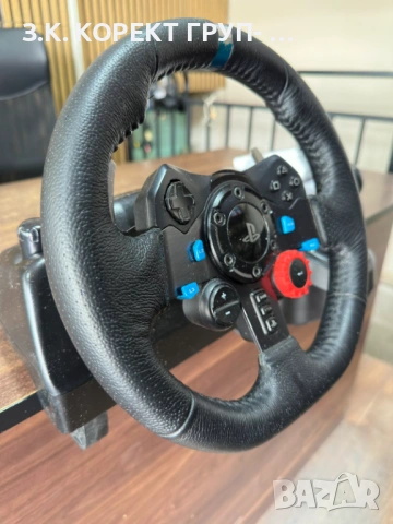 Волан Logitech G29 + скоростен лост (shifter) + педали, снимка 2 - Джойстици и геймпадове - 54155041