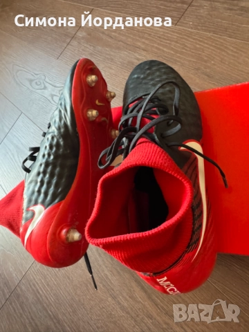 Бутонки NIKE, снимка 2 - Спортни обувки - 51963632