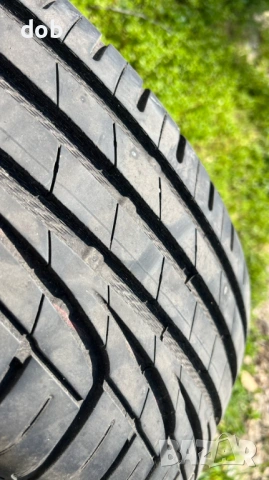 Гуми летни 225/60 R18 100V Uniroyal DOT 4622
