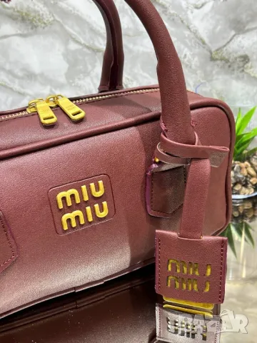 чанти Miu Miu , снимка 9 - Чанти - 49328486