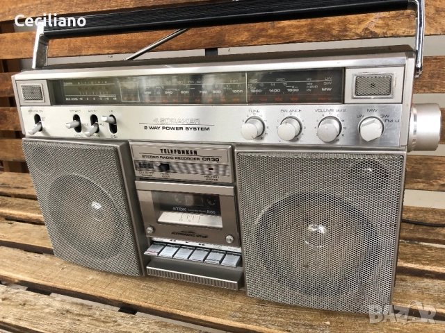 Радиокасетофон Telefinken cr-30 Много запазен и работещ, снимка 10 - Радиокасетофони, транзистори - 52031075