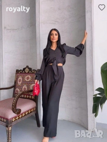 Нов Елегантен Дамски Комплект 