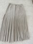 Плисирана пола в цвят капучино размер L, снимка 1