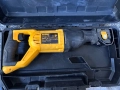 Саблен трион Dewalt DWE 305, снимка 2