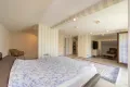 Продава многостаен апартамент / етаж /, снимка 15