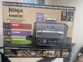 Ninja Woodfire Електрическо барбекю за къмпинг с пушилня и фритюрник, снимка 1