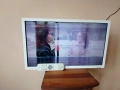 TV PHILIPS LED 24" 12V 10м. 2020г."к-т 35€"!"Проблем в подсветка"!!!, снимка 1